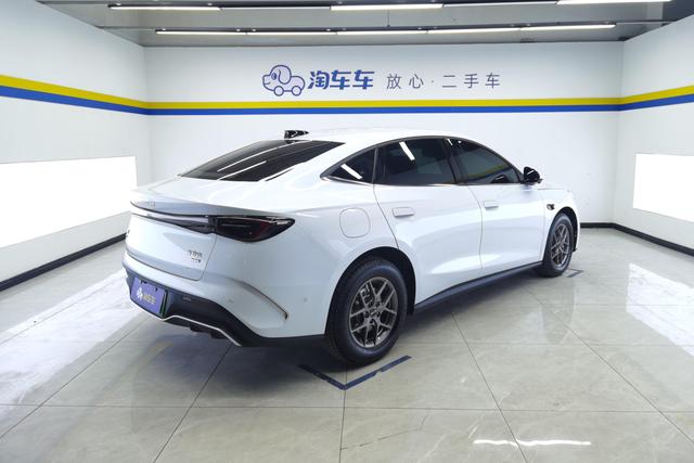 BYD Seal 06DM 2025 Белый из Китая