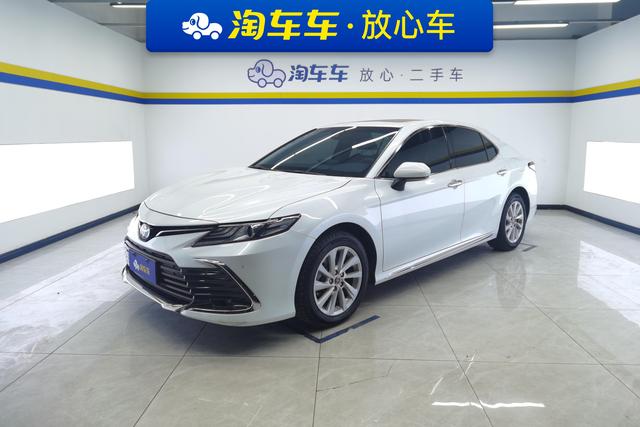 Toyota Camry 2023 Белый из Китая, фото 6
