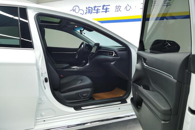 Toyota Camry id 3781809 из Китая 11