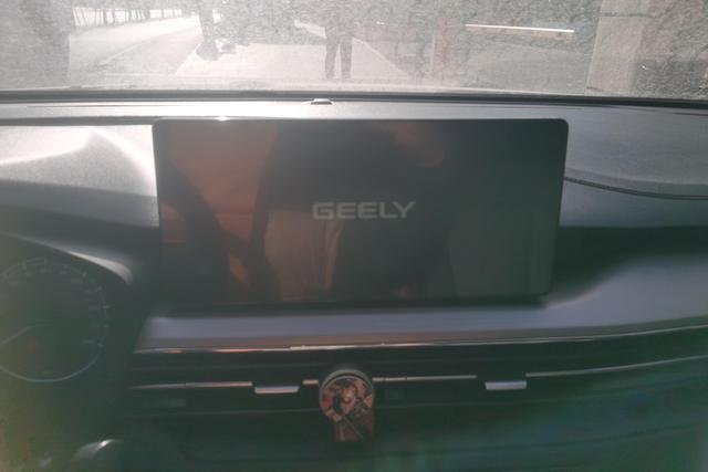 Geely Automobile Vision X3 2022 Белый из Китая