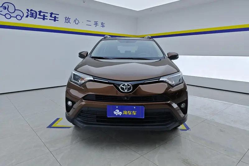 Toyota RAV4 — фото 2