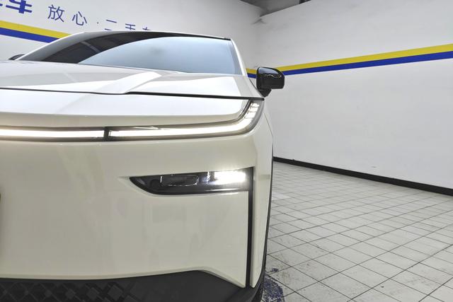 Toyota Platinum Wisdom 3X id 3804227 из Китая 10