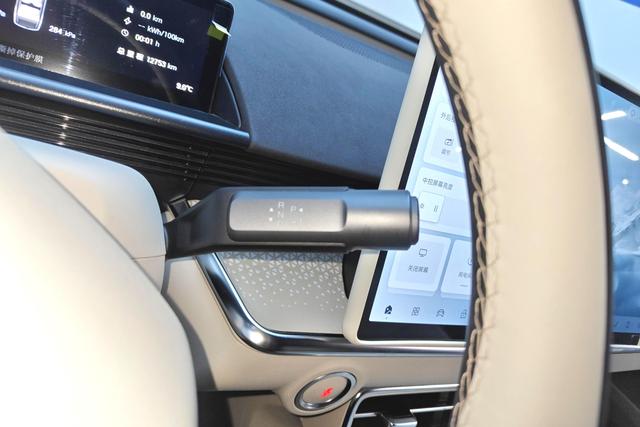 Toyota Platinum Wisdom 3X id 3804227 из Китая 14