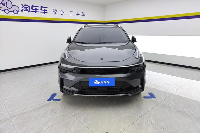 Lynk 01 2023 Темно-серый из Китая