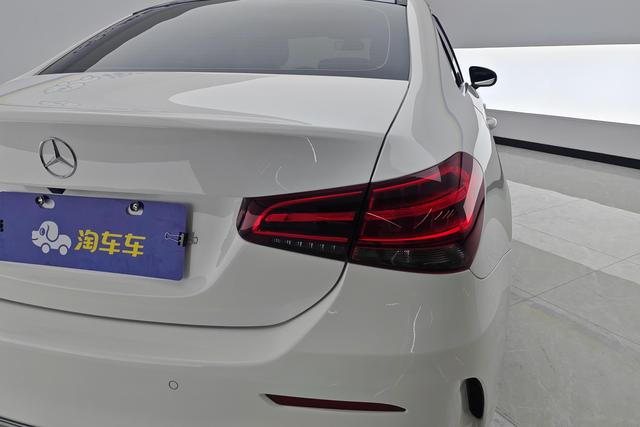 Mercedes Benz A-Class 2020 — фото 8