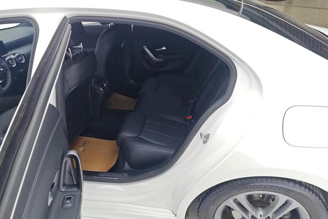 Mercedes-Benz Class A id 3769036 из Китая 31