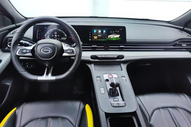 Trumpchi Empow 2023 2.0 L DHT Hybrid — фото 12