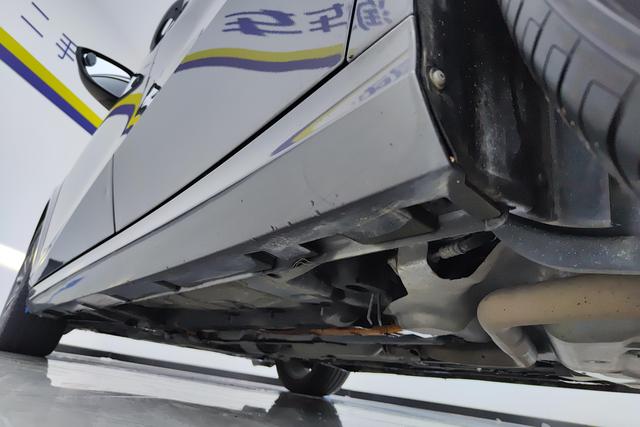 Trumpchi Empow 2023 2.0 L DHT Hybrid — фото 8