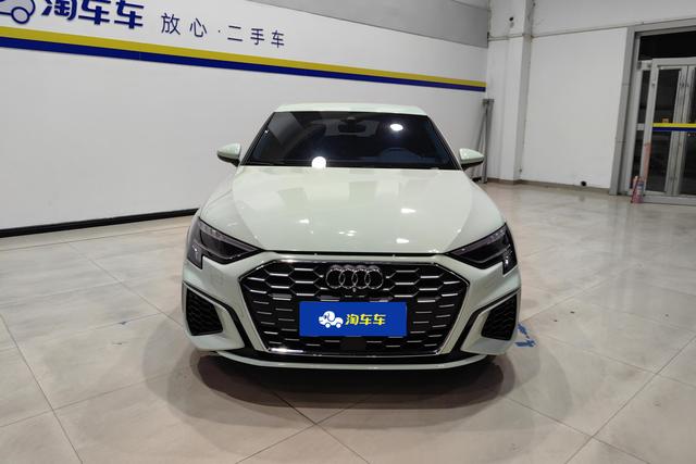 Audi A3 2024 Sportback 35 TFSI Sport — фото 2