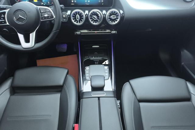 Mercedes Benz GLA 2020 — фото 12