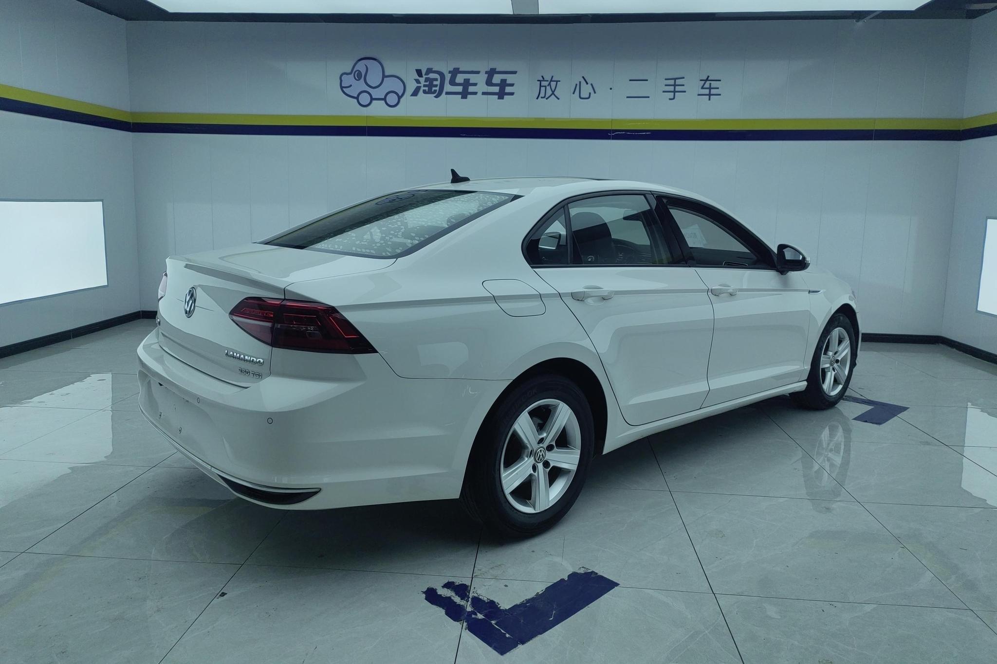 Volkswagen Lamando 2021 230TSI DSG