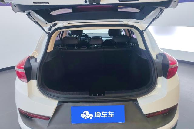Geely Emgrand GS 2018 — фото 17