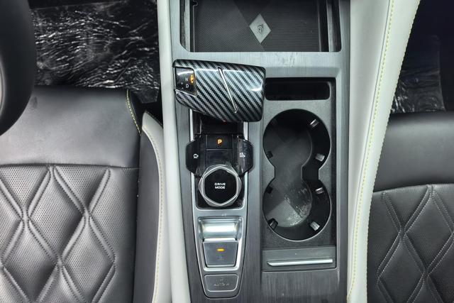 Changan CS75 PLUS 2023 1.5 T ATPremium — фото 14