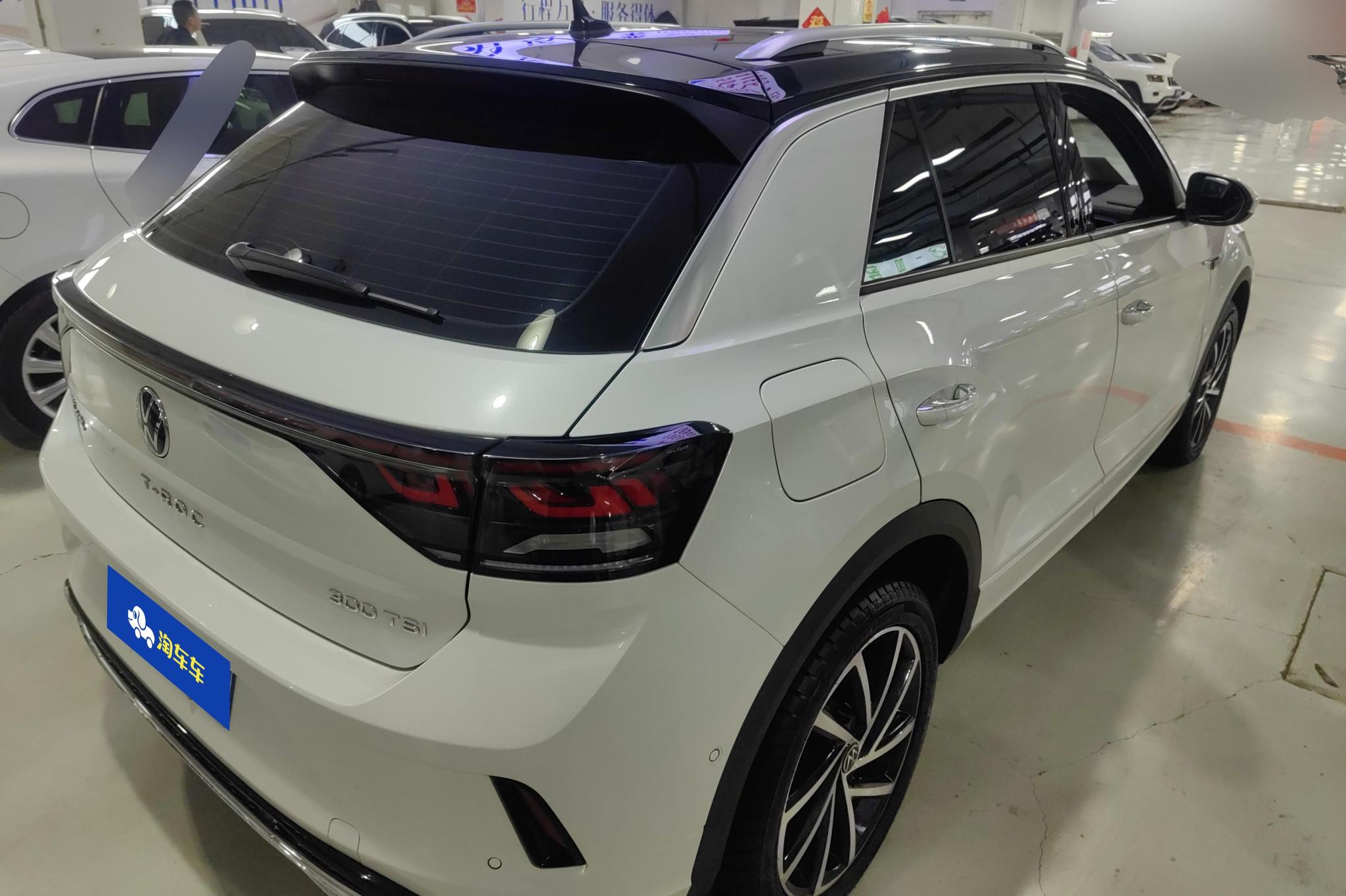 Volkswagen T-Roc 2023 300TSI DSG
