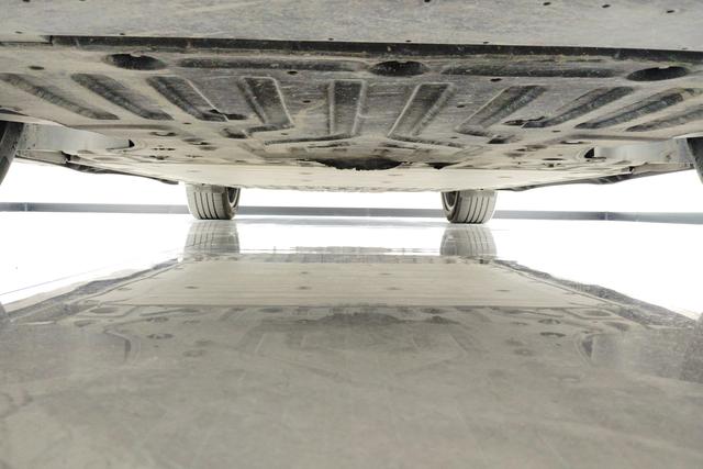 Extremely krypton ZEEKR X 2023 Темно-серый из Китая, фото 2