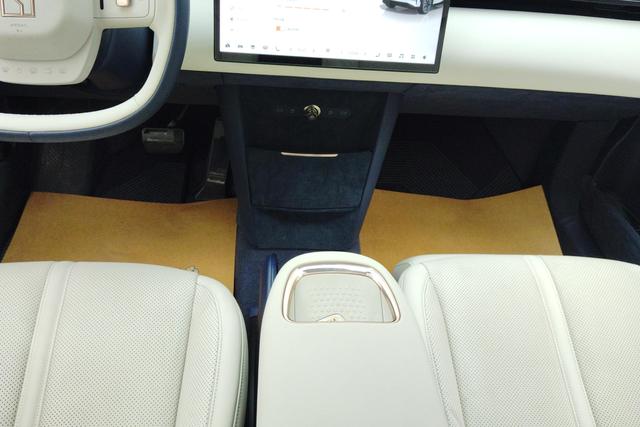 Extremely krypton ZEEKR X 2023 Темно-серый из Китая, фото 4