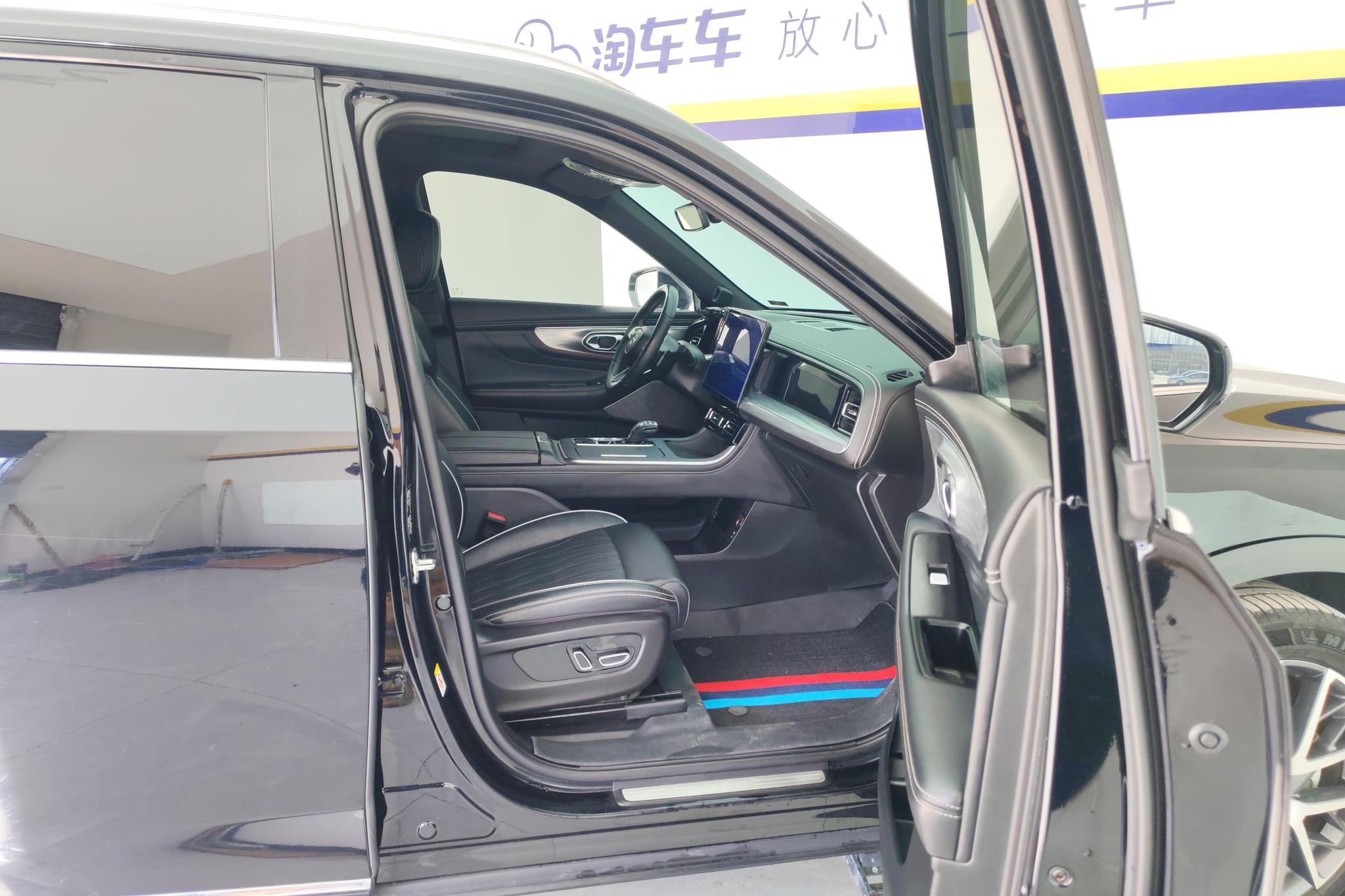 GAC GS8 2022 2.0TGDI Luxury 7 мест