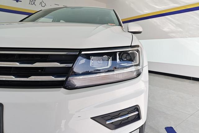 Volkswagen Tiguan L 2018 — фото 4