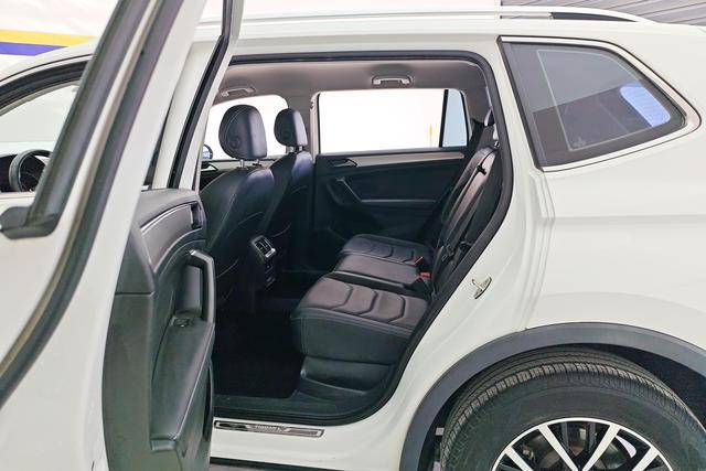 Volkswagen Tiguan L 2018 — фото 16