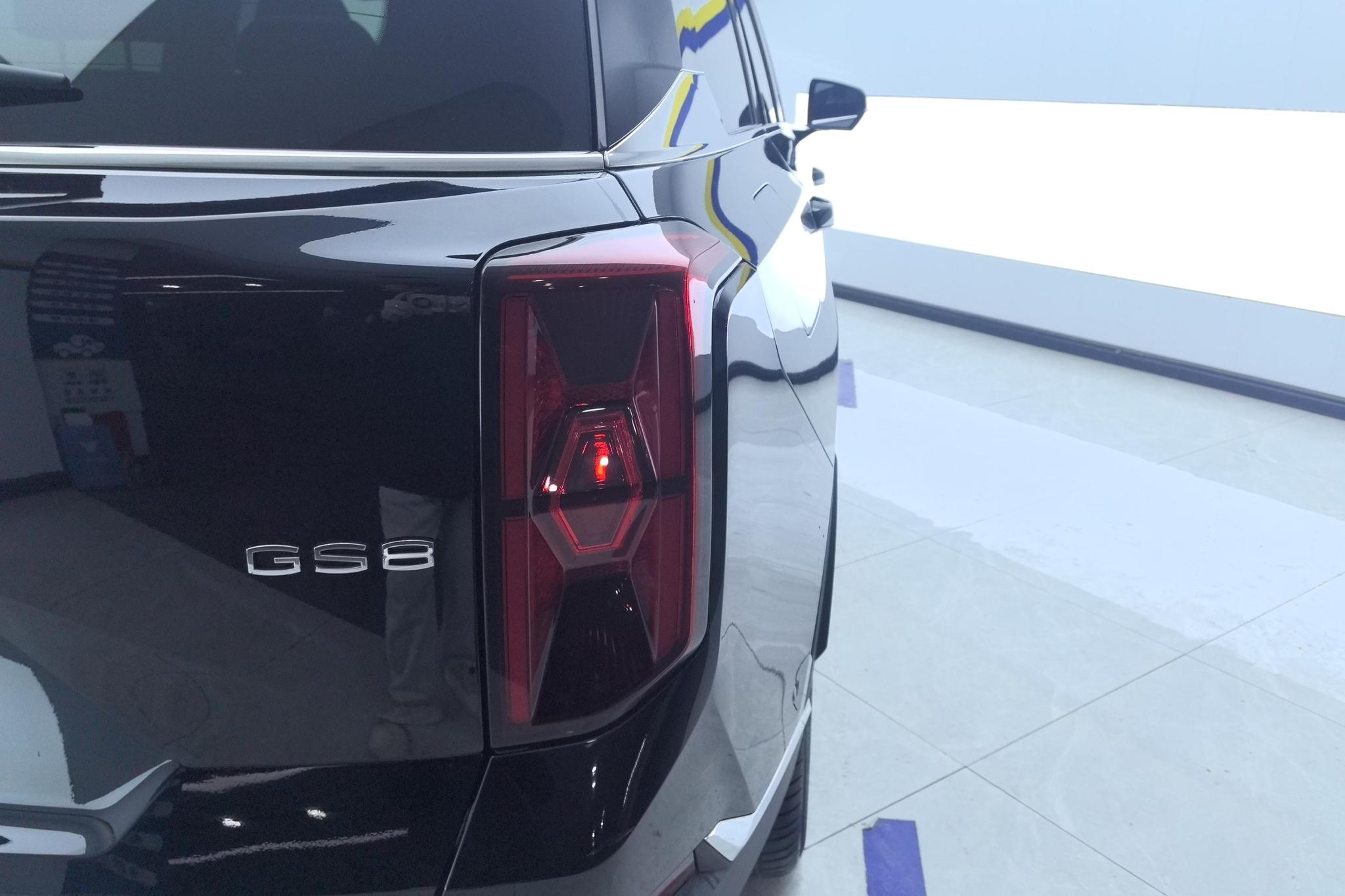 GAC GS8 2022 2.0TGDI Luxury 7 мест