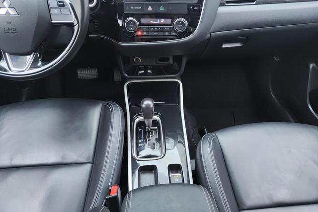Mitsubishi Outlander 2020 2.0 L 2 WD 7 — фото 10