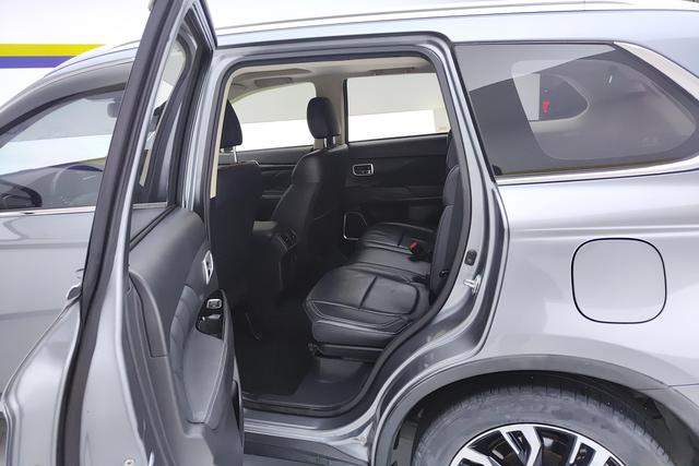 Mitsubishi  Outlander id 3840620 из Китая 10