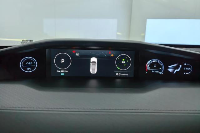 Chang'an UNI-V 2023 Темно-серый из Китая, фото 5