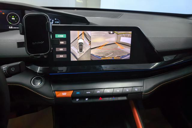 Chang'an UNI-V id 3781970 из Китая 17