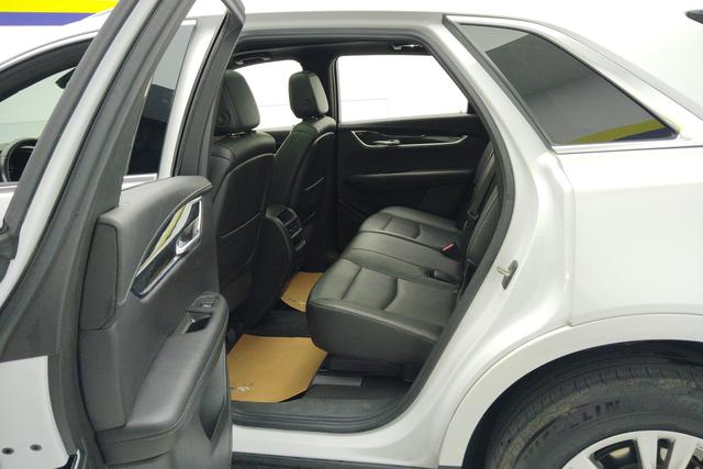Cadillac XT5 2022 2.0 T 2 WDLuxury — фото 16