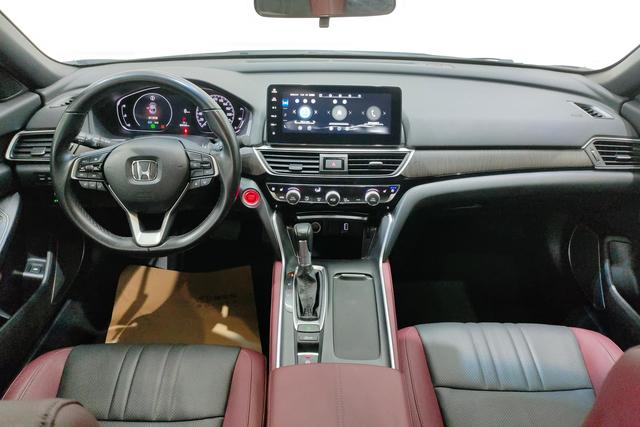 Honda "英 士 派" 可 以 翻 译 为 "Yingshi Pai" 2022 — фото 11