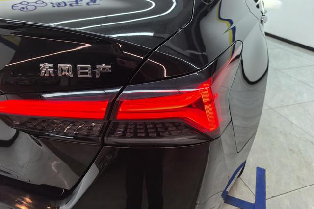 Nissan Teana 2022 2.0 L XL-TLS — фото 5