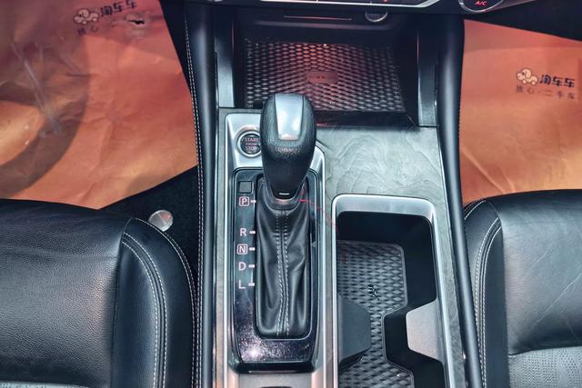 Nissan Teana 2022 2.0 L XL-TLS — фото 14