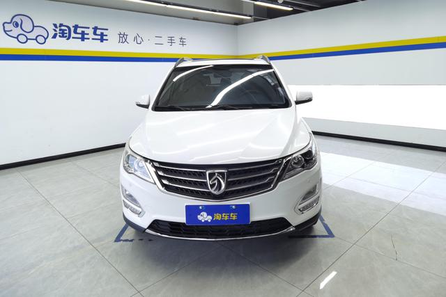 Baojun 560 2018 Белый из Китая