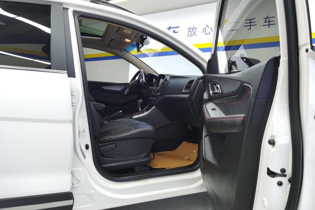 Baojun 560 id 3785580 из Китая 7