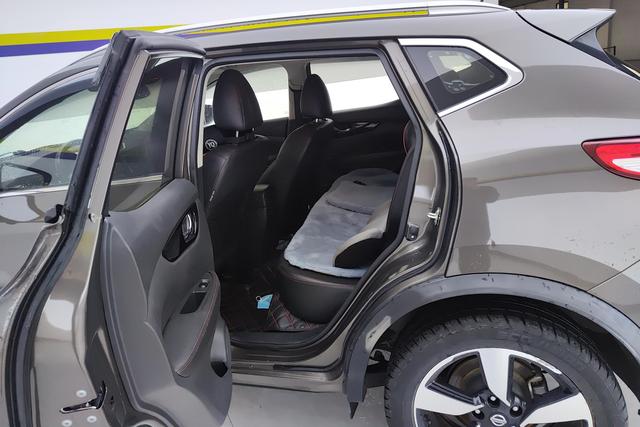 Nissan Qashqai id 3840692 из Китая 7