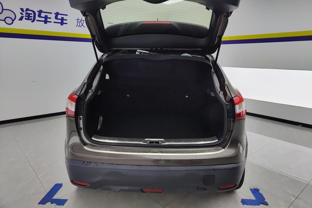 Nissan Qashqai id 3840692 из Китая 12