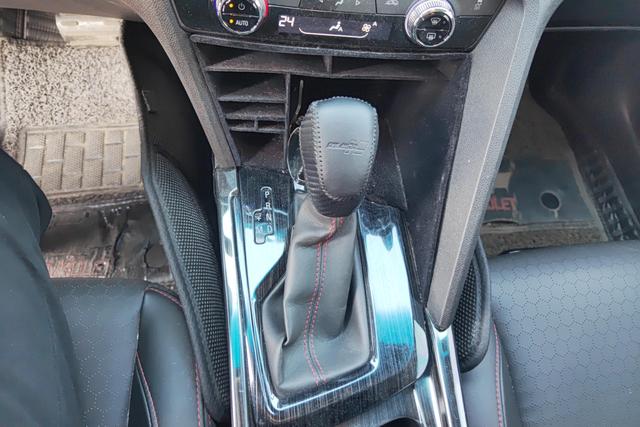 Chevrolet Volando 2020 Темно-серый из Китая, фото 3