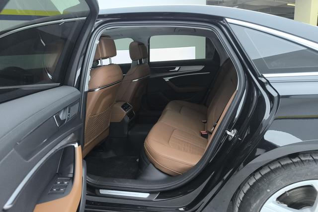 Audi A6L 2022 45 TFSI quattro — фото 16