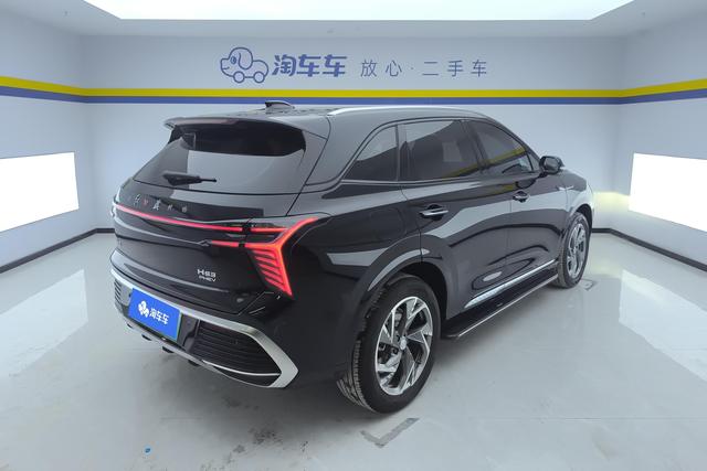 Hongqi HS3 PHEV 2024 115km — фото 3