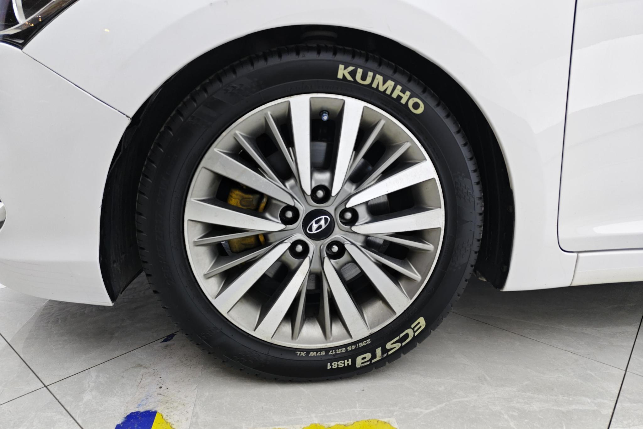 Hyundai Mistra 2017 1.6T AT GLS V