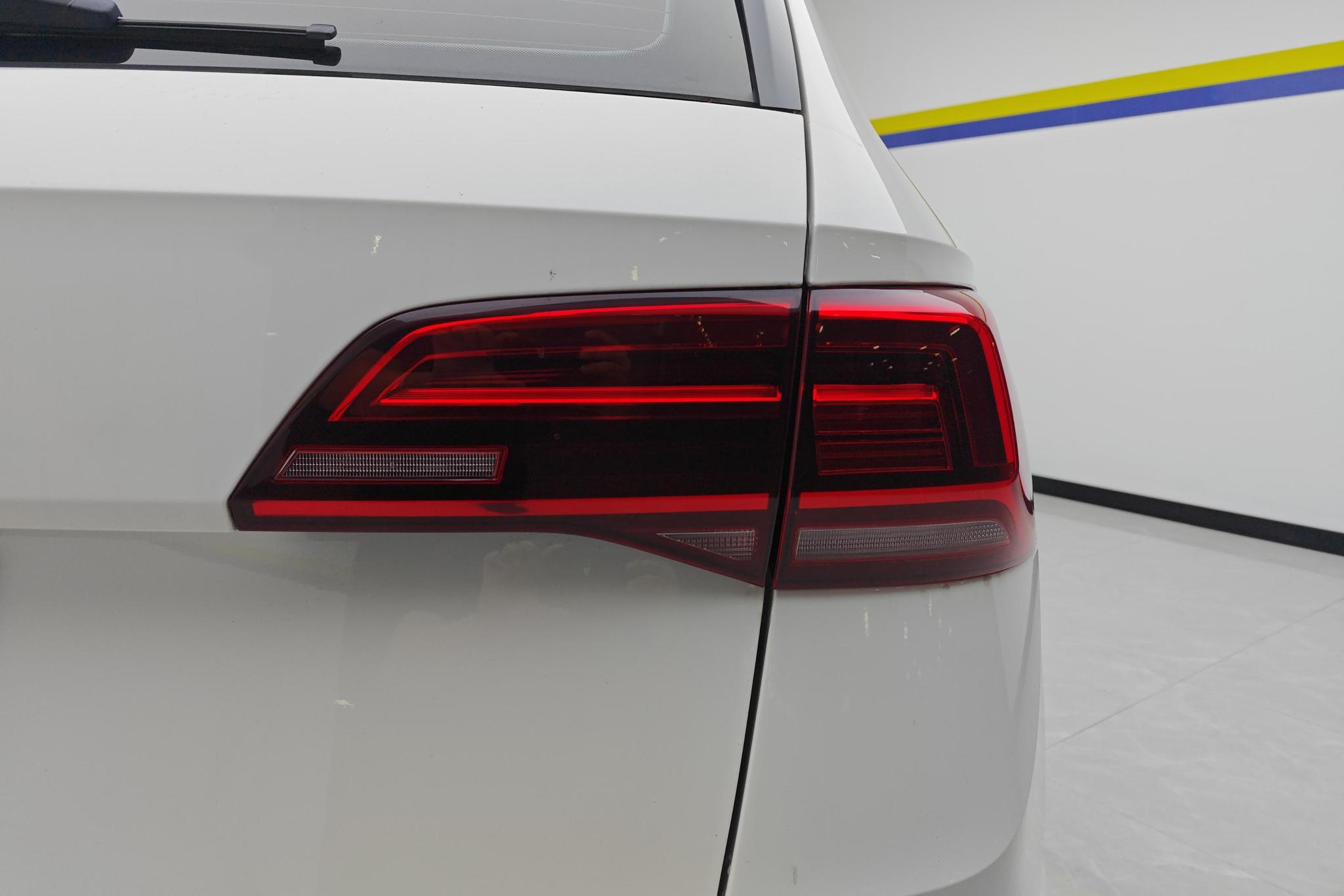 Volkswagen Tharu 2021 280TSI