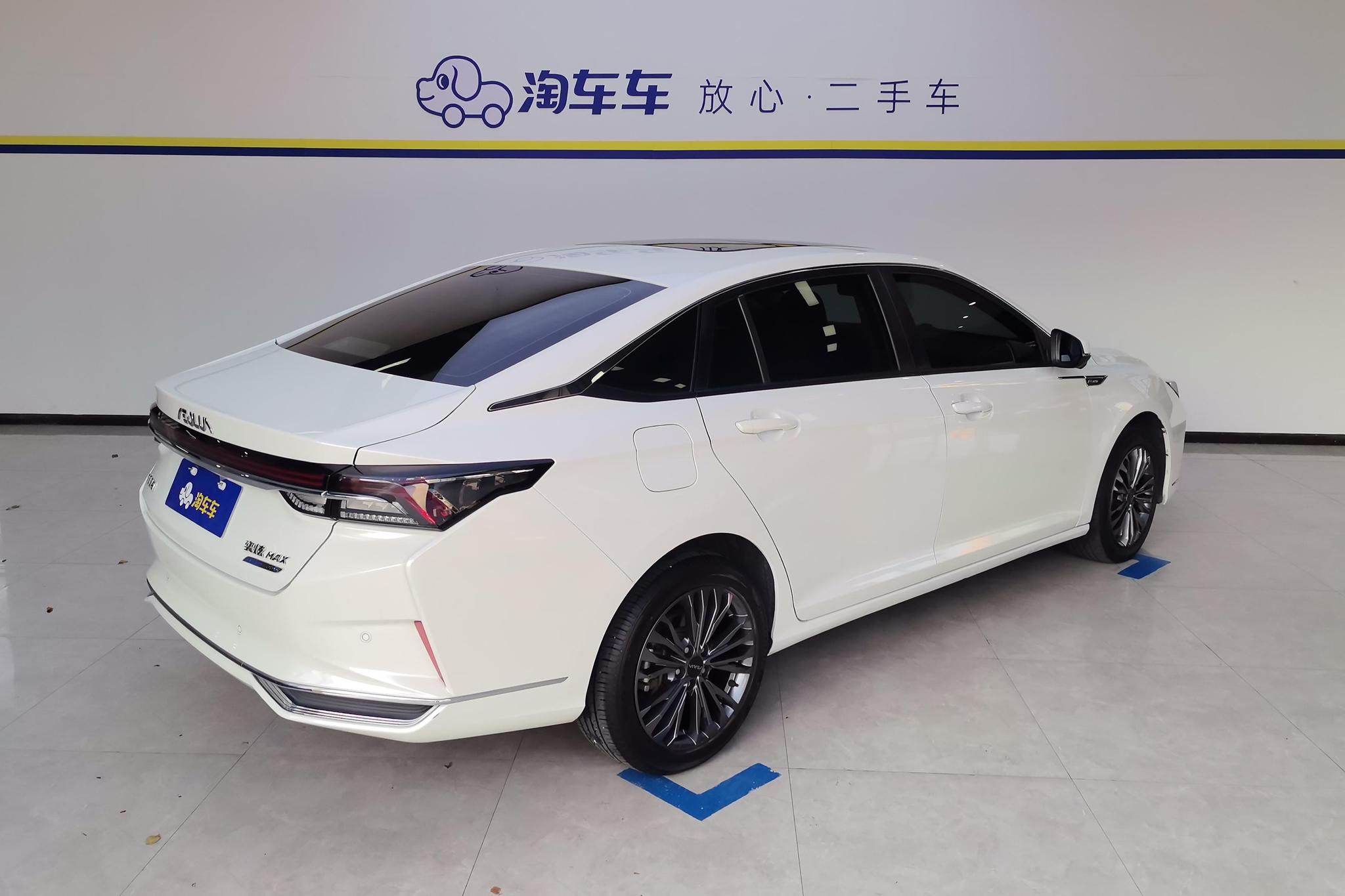 Dongfeng Aeolus Yixuan Max MAX 2021 1.5T