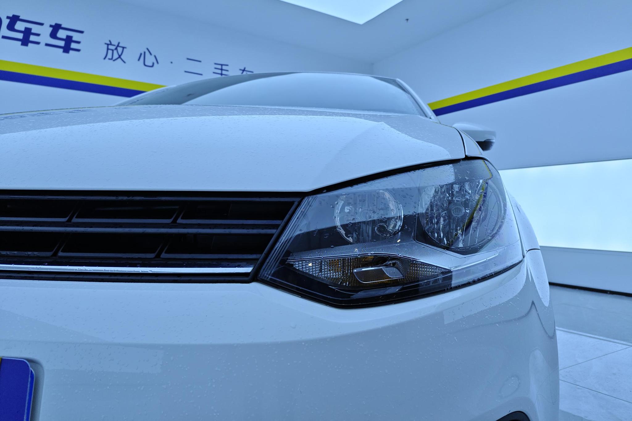 Volkswagen Polo 2014 1.4L MT