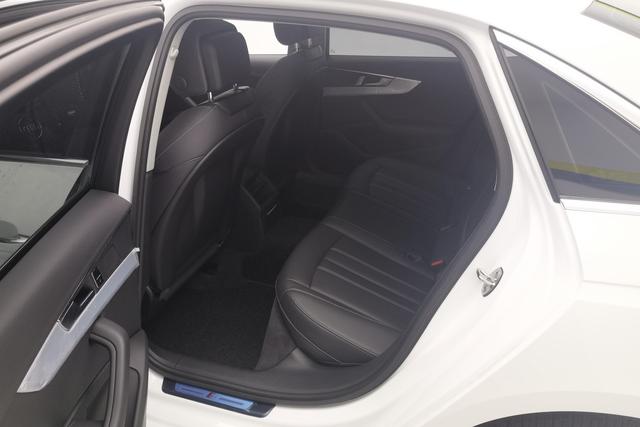 Audi A4L 2024 Белый из Китая, фото 2