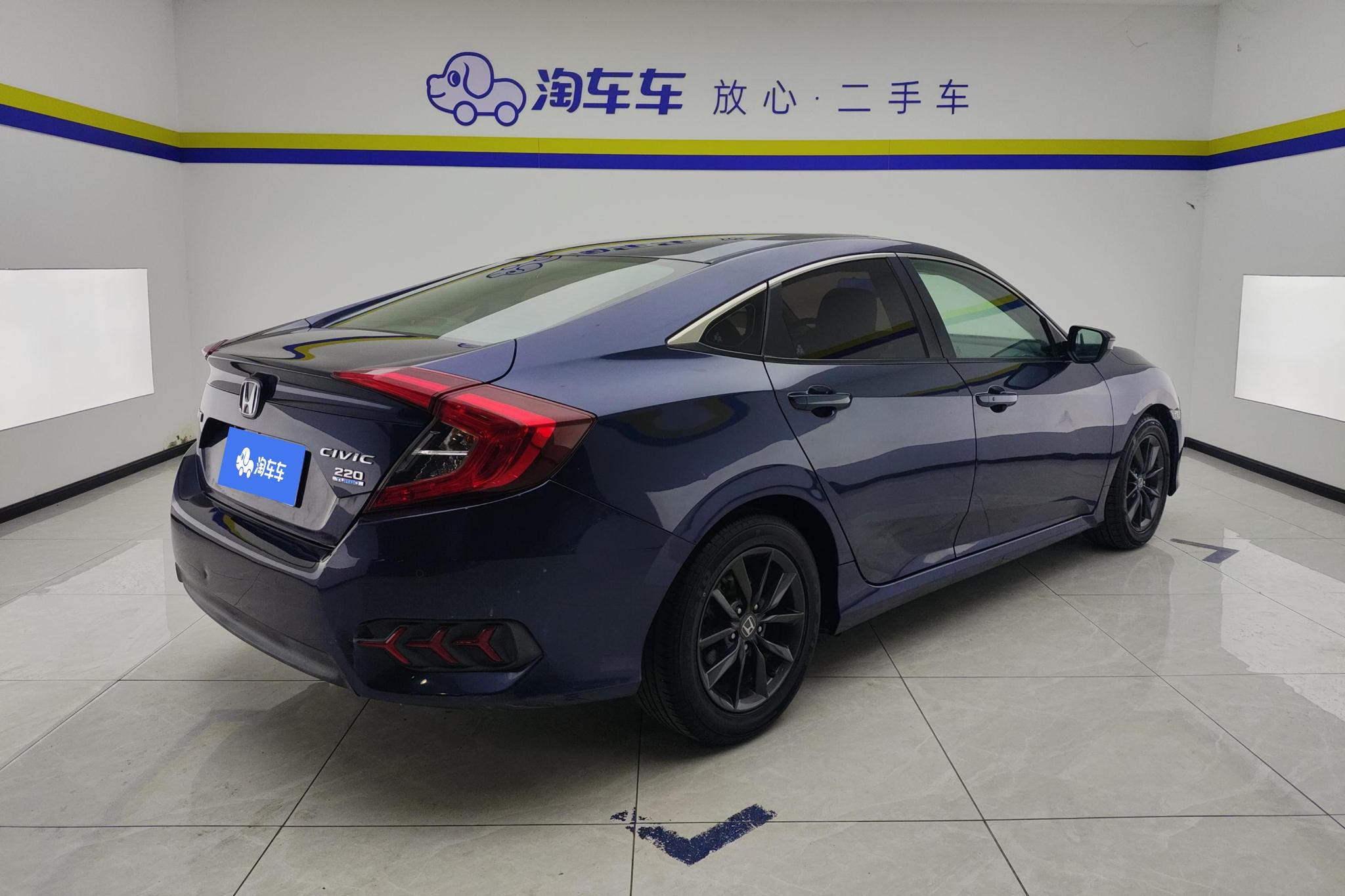 Honda Civic 2019 220TURBO CVT V
