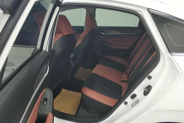 Chang'an Yidong 2024 Белый из Китая, фото 5