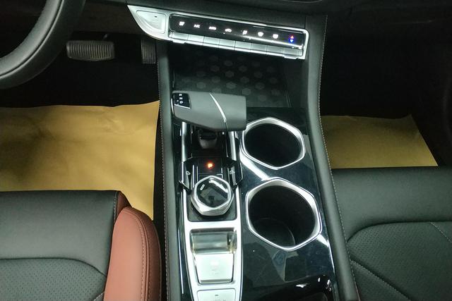 Chang'an Yidong id 3768901 из Китая 9