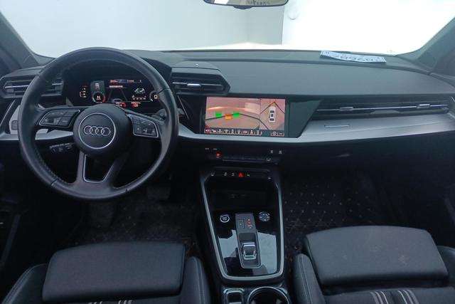 Audi A3 2023 Sportback 35 TFSI Sport — фото 12