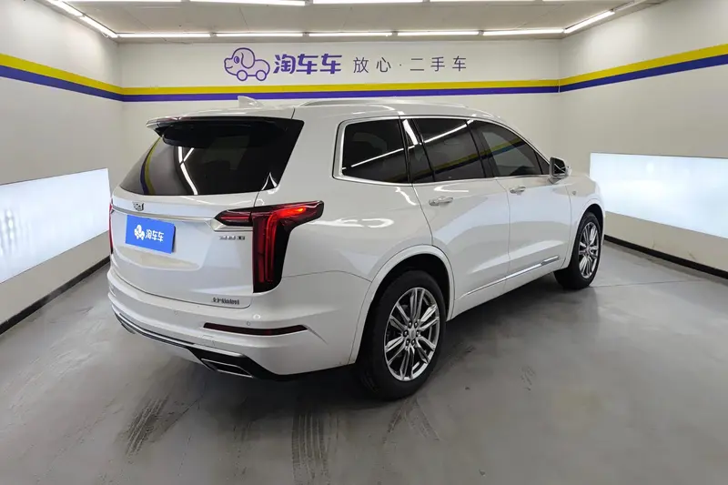 Cadillac XT 6 2.0 T 2 WD Luxury — фото 3