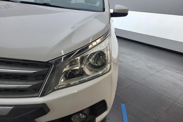 Venucia T70 2015 2.0 L CVT — фото 4
